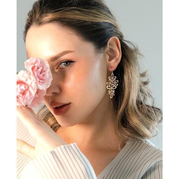 POMINA Floral Celtic Gold Dangle  Filigree Drop Earrings for Women - Picture 4 of 9